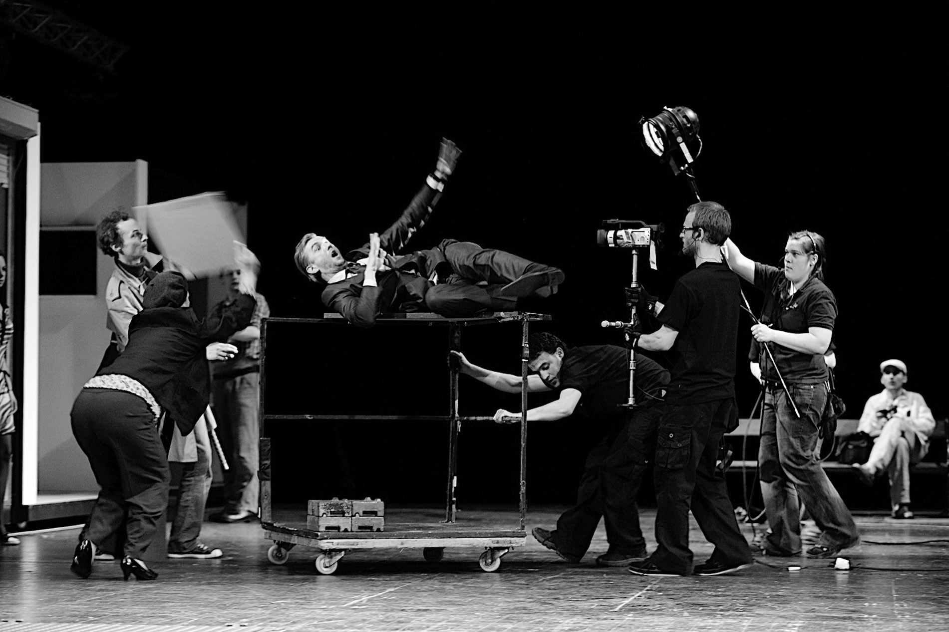 23_die stunde da wir 23_nichts voneinander wussten_ensemble c peter manninger_9400